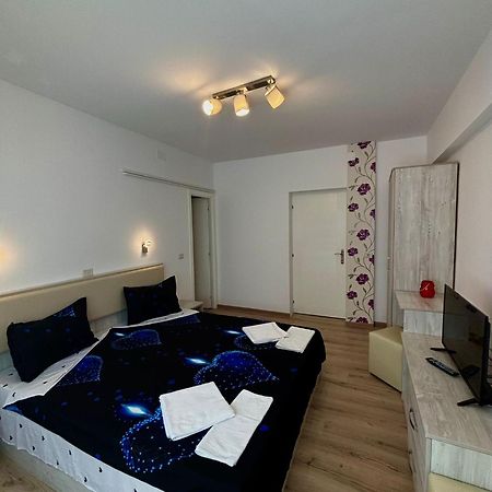 Calypso Rooms Făgăraş Exteriör bild