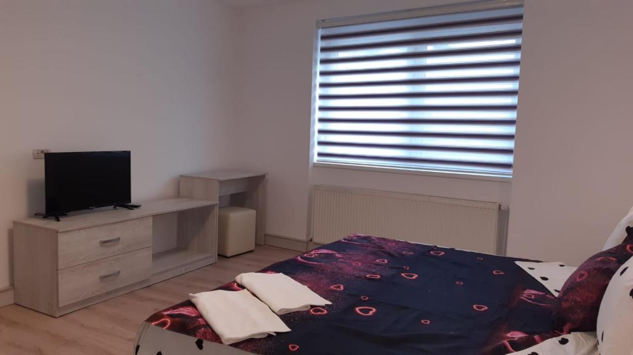 Calypso Rooms Făgăraş Exteriör bild